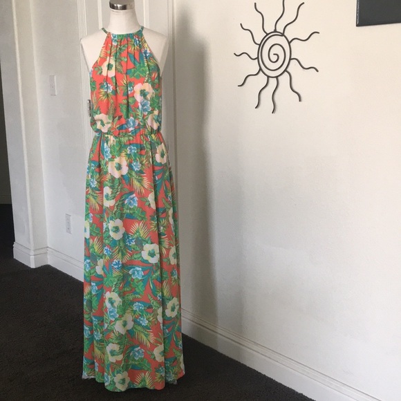 Decree Dresses & Skirts - Decree Coral Tropical  Front Slit Maxi Dress